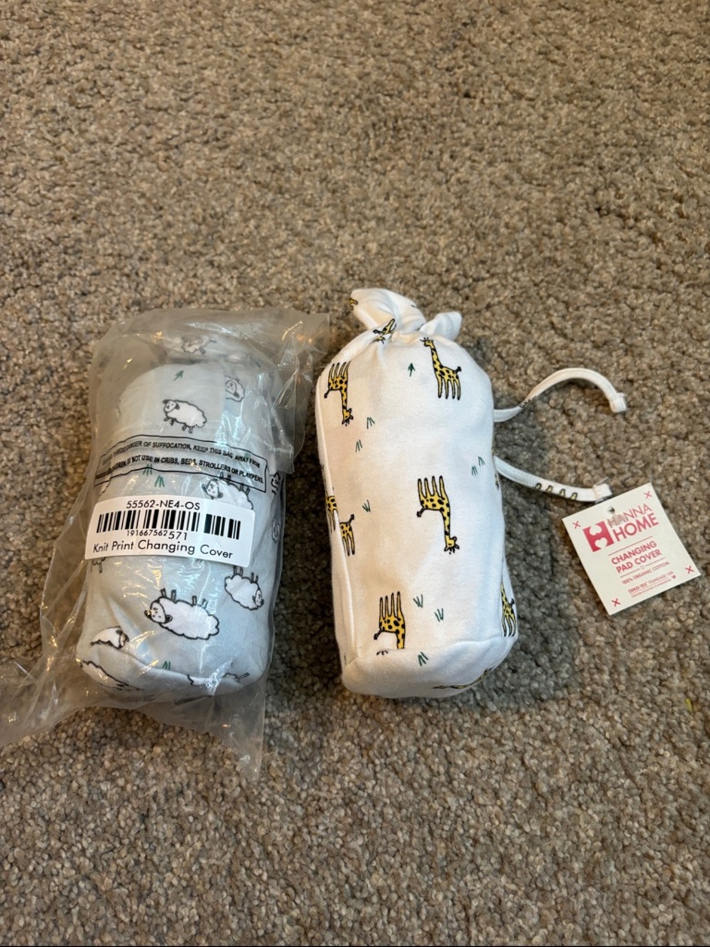 Hanna Andersson Set of 2 Changing Pad Covers blue sheep & Yellow Giraffe Print